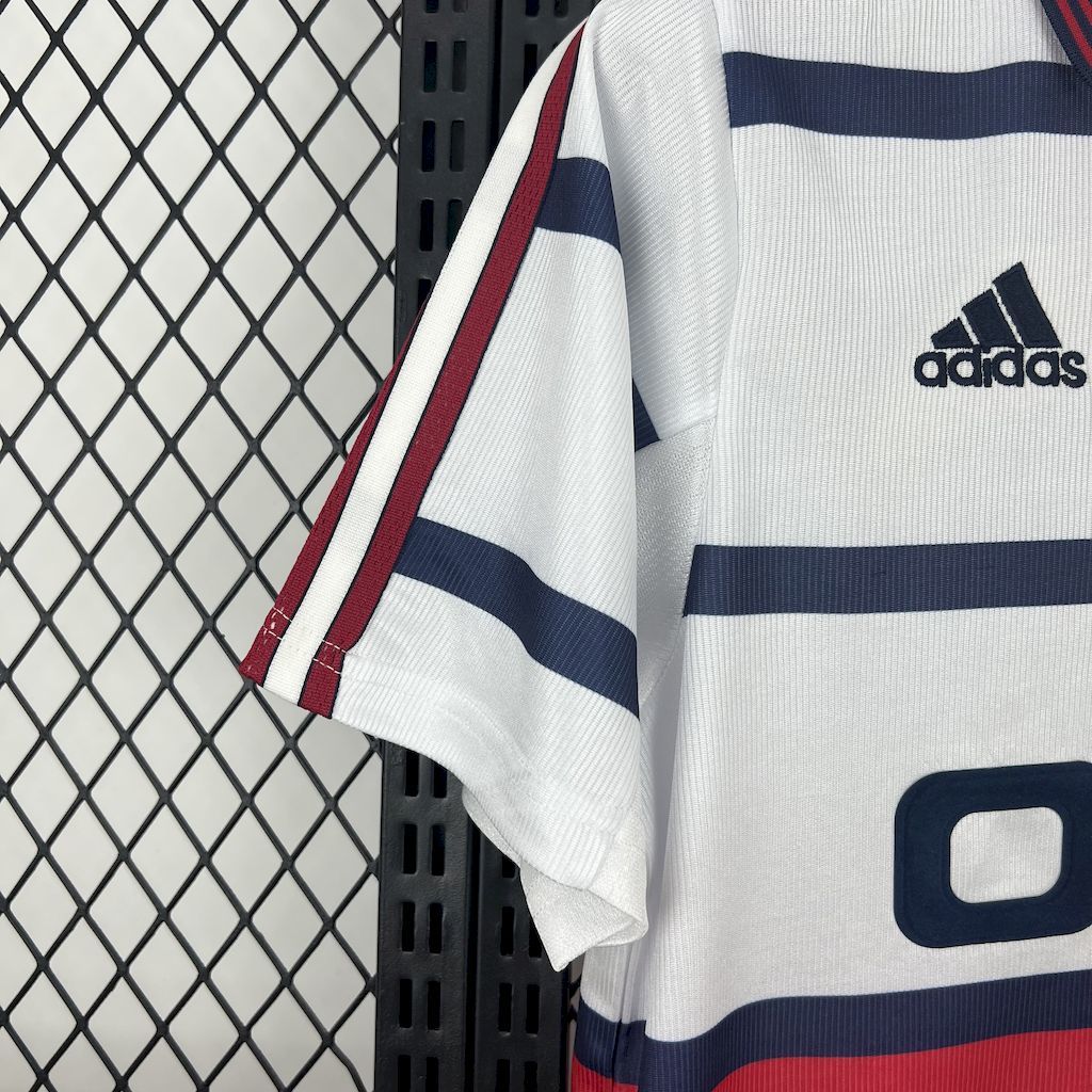 Bayern Munich 1998/00 Away - Retro