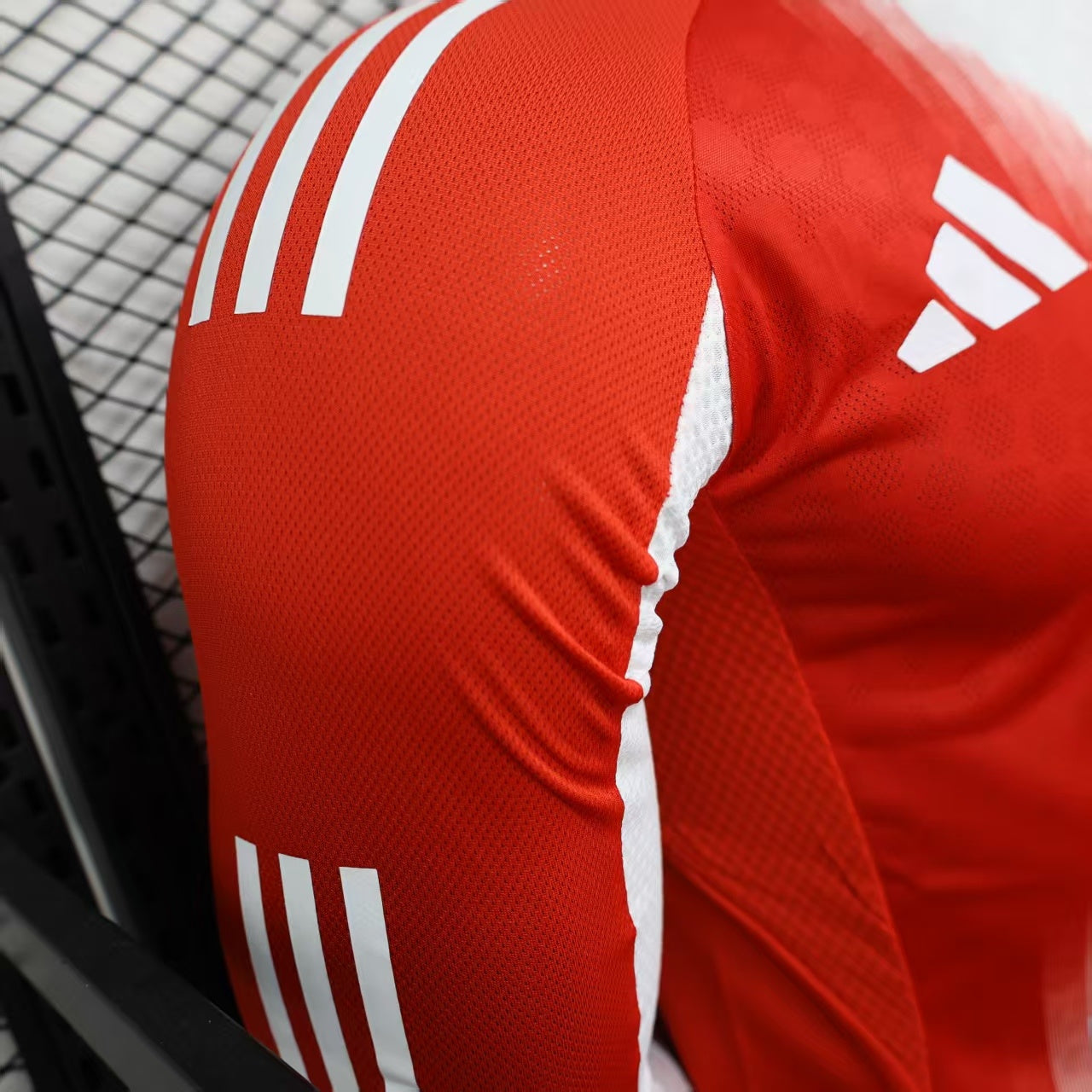 Bayern Munich 2025/26 Home Long Sleeve - Player Version