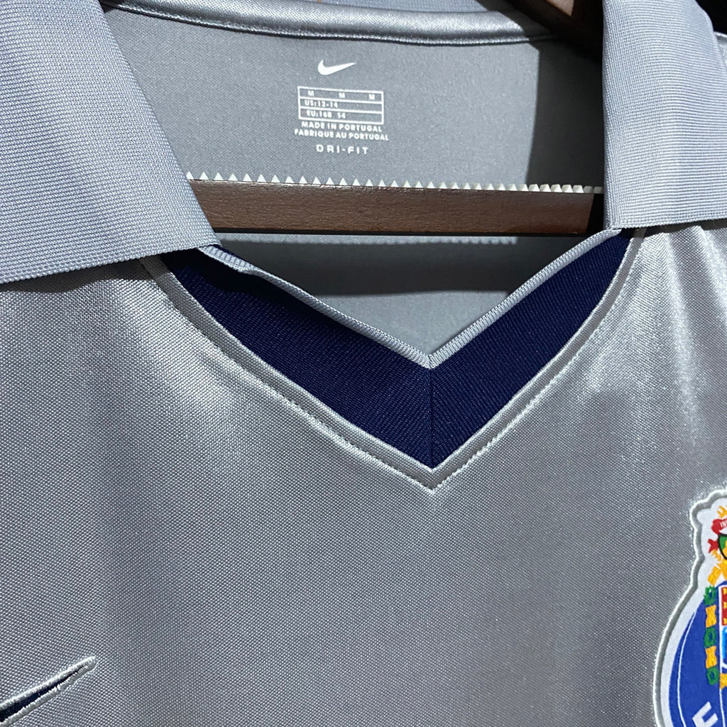 Porto 2001/02 Away - Retro