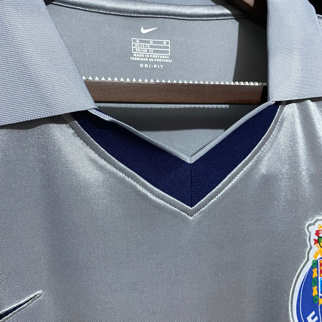 Porto 2001/02 Away - Retro