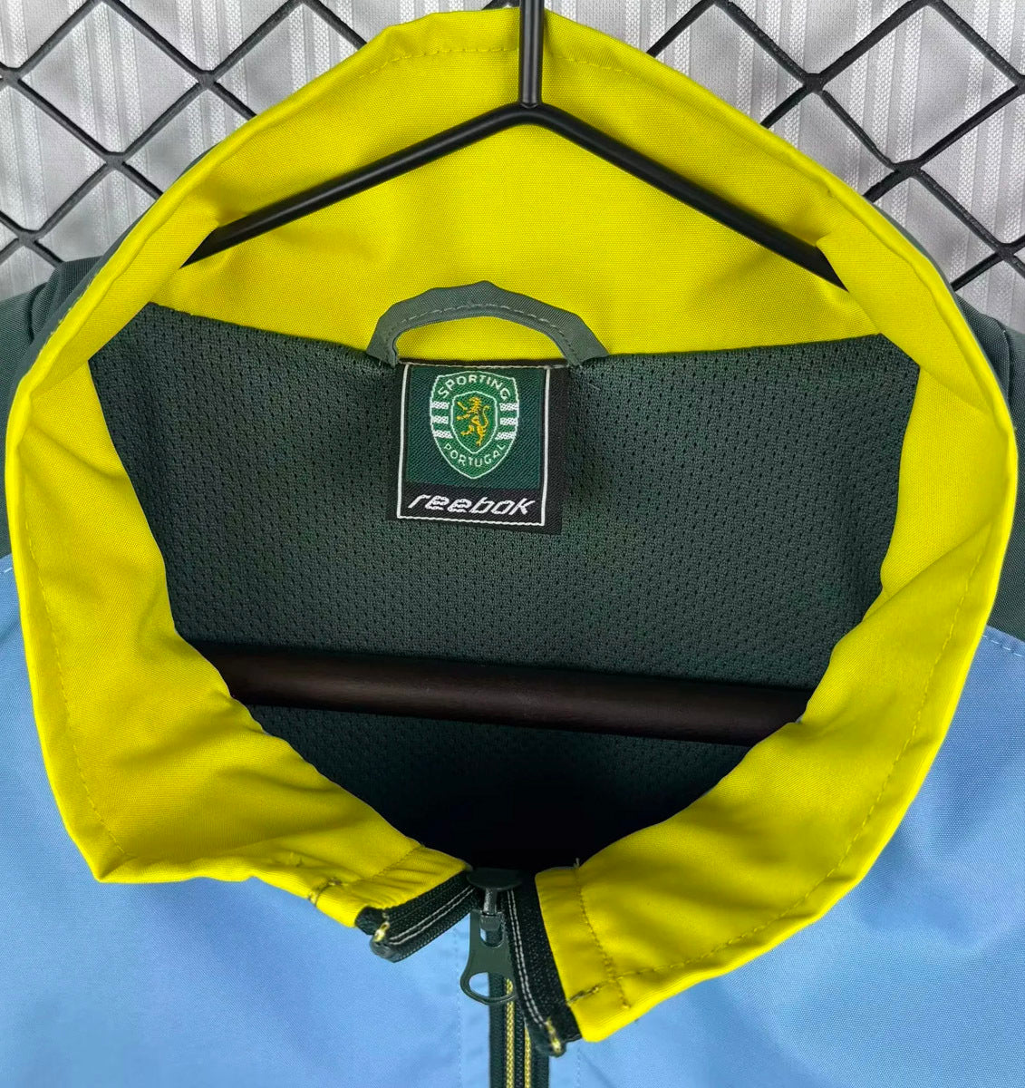 Sporting CP 2002/03 Windbreaker - Retro