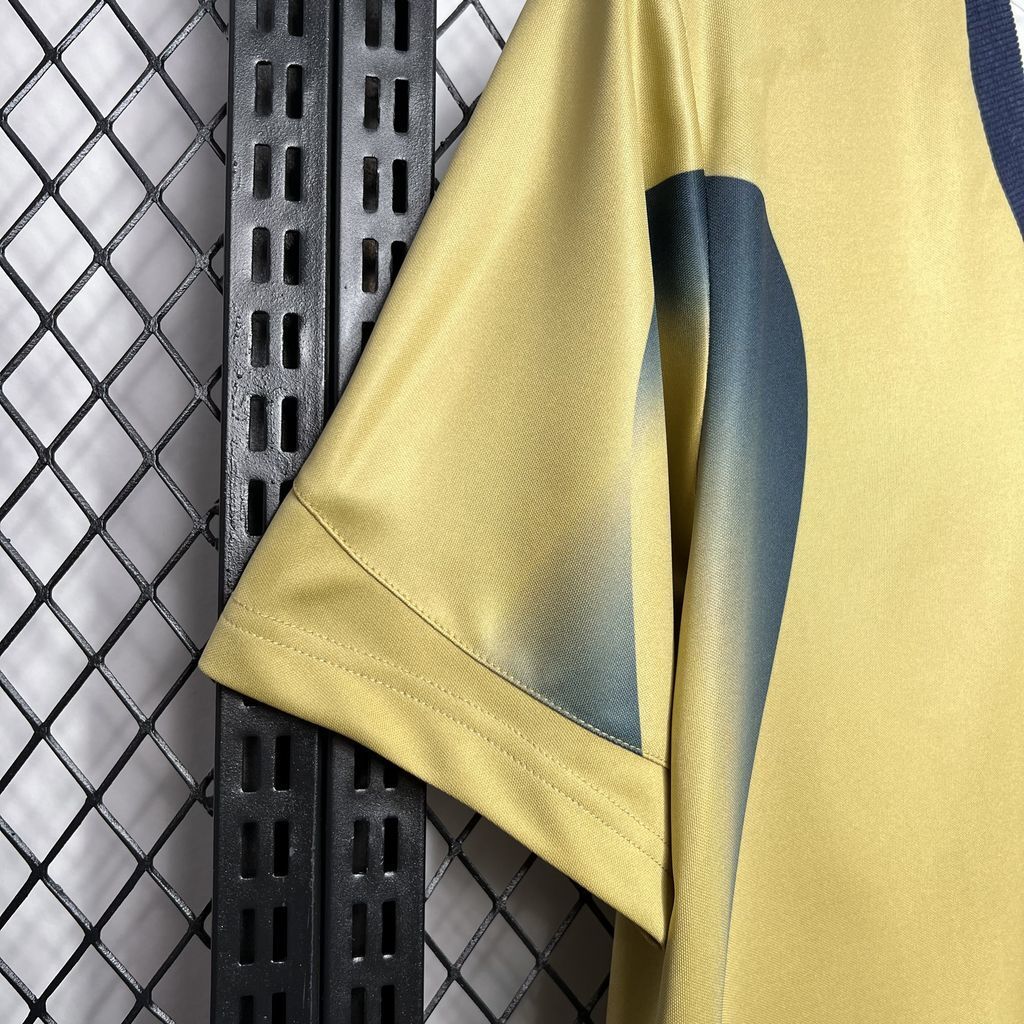 Italy 2006 Goalkeeper - Retro