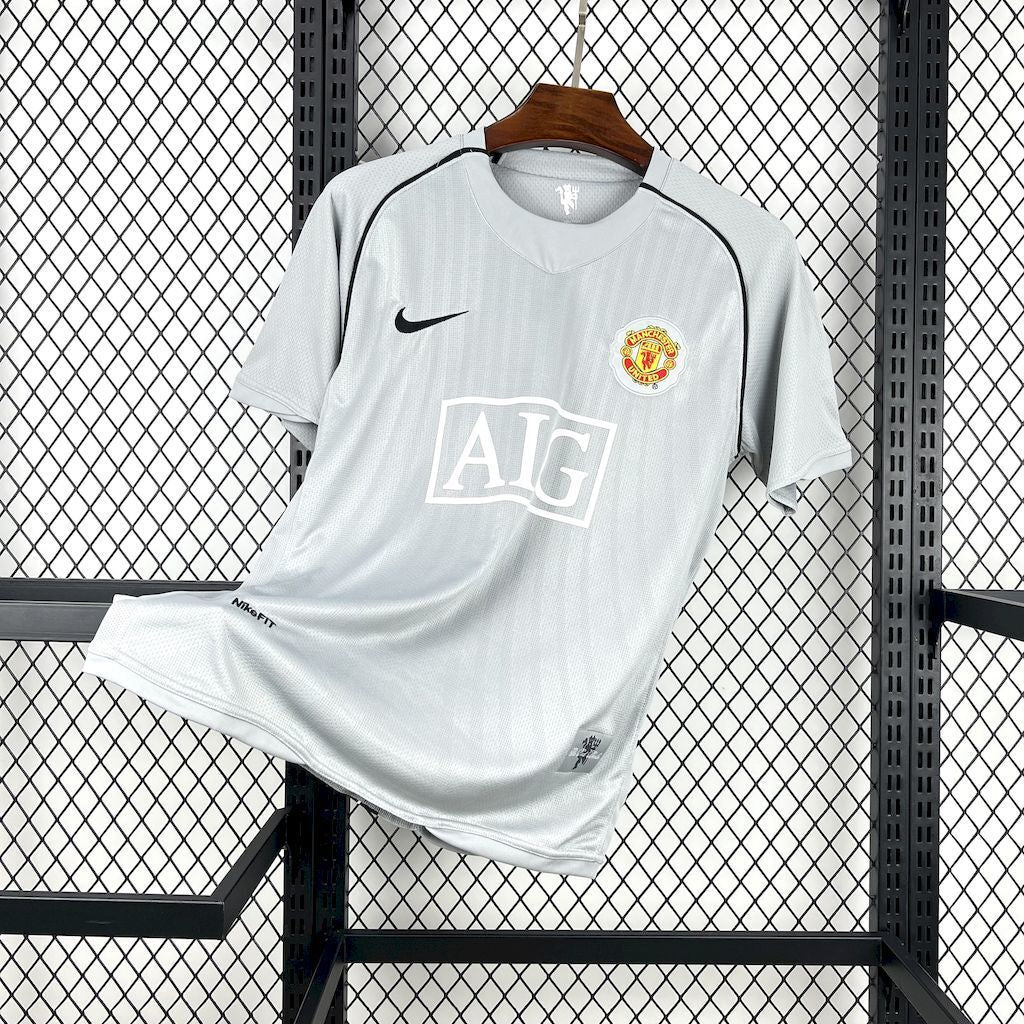 Manchester United 2007/08 Grey Goalkeeper - Retro