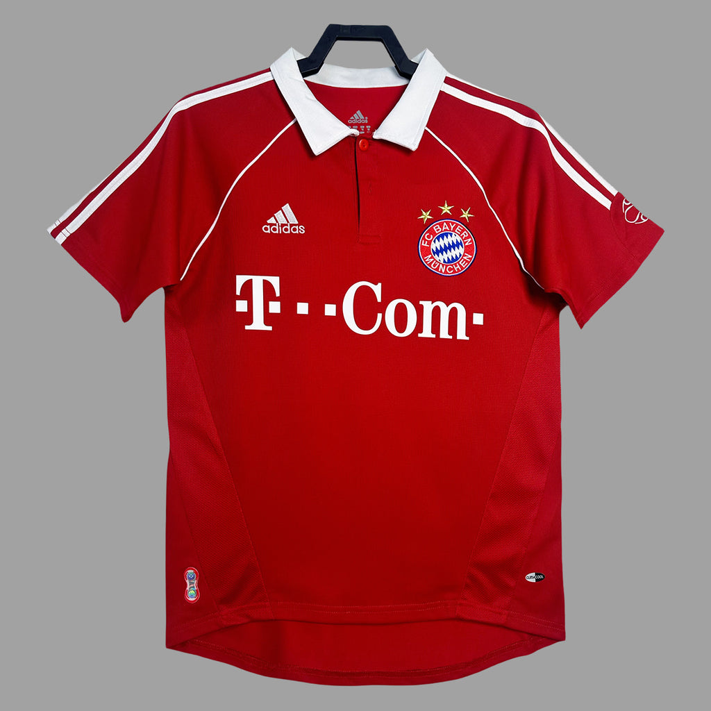 Bayern Munich 2006/07 Home - Retro football kit - view 1