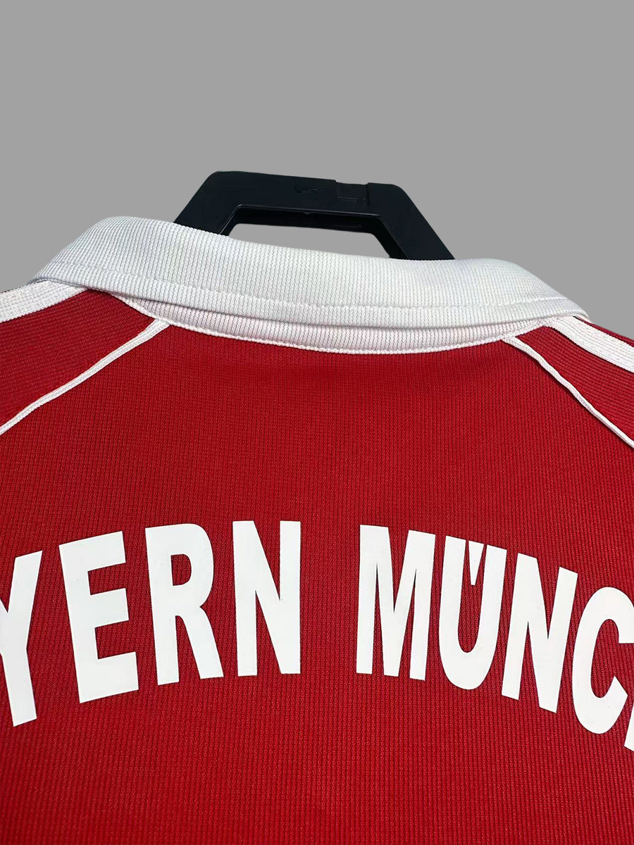 Bayern Munich 2006/07 Home - Retro football kit - view 4