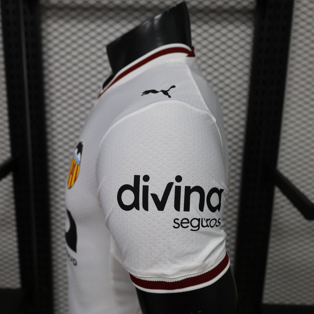 Valencia 2026/27 Home - Player Version