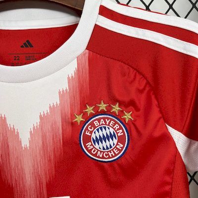 Bayern Munich 2025/26 Home - Kid Kit