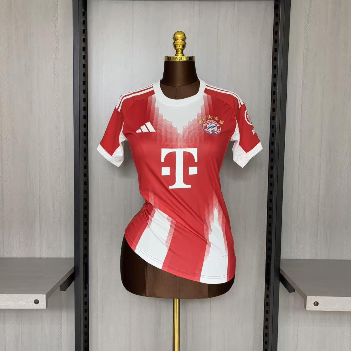 Bayern Munich 2025/26 Home - Women's Fit