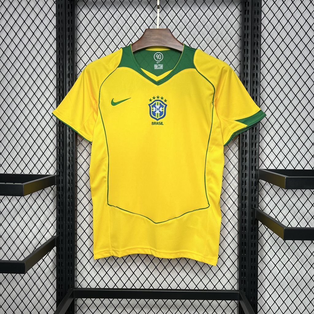 Brazil 2004 Home - Retro