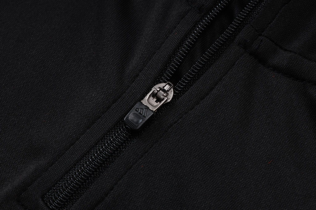 Manchester United 2026/27 Black ¼  Zip Training Set | Adult + Kids Sizes