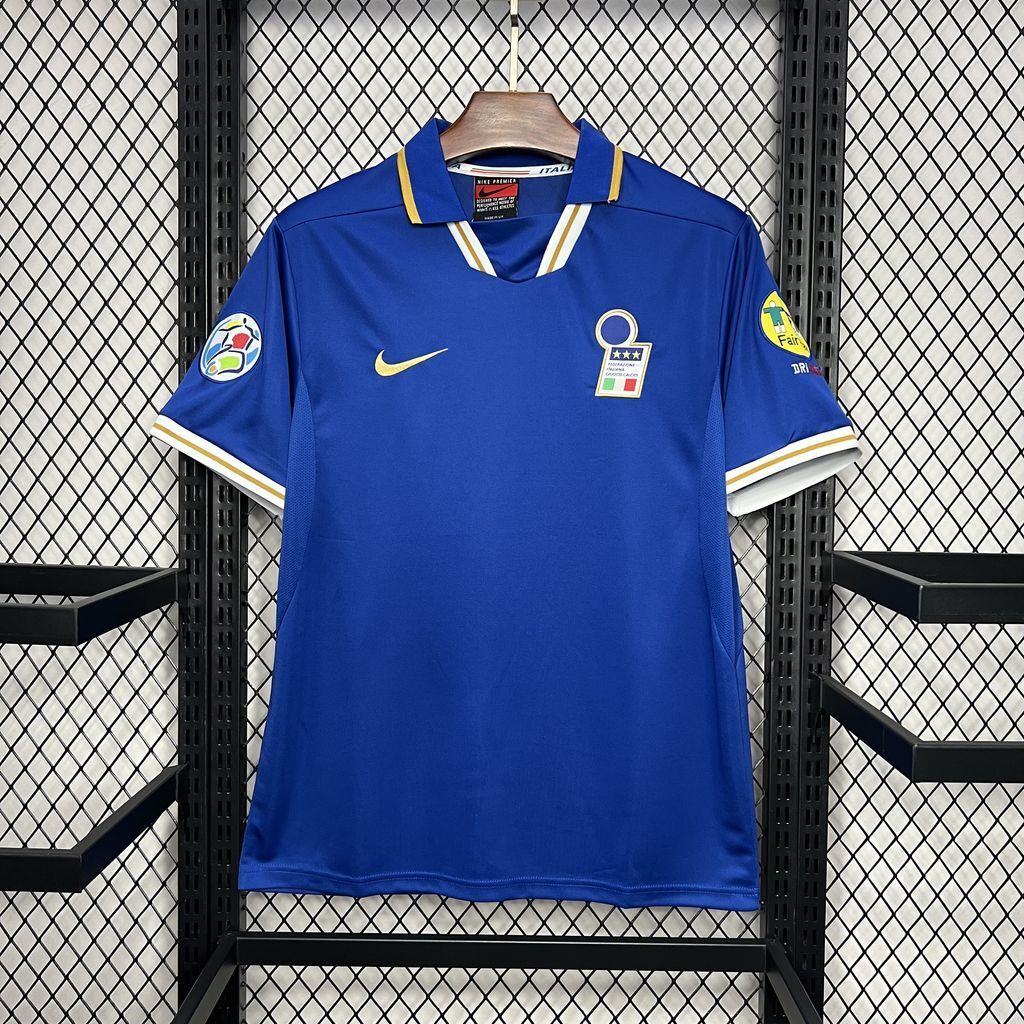 Italy 1996 Home - Retro