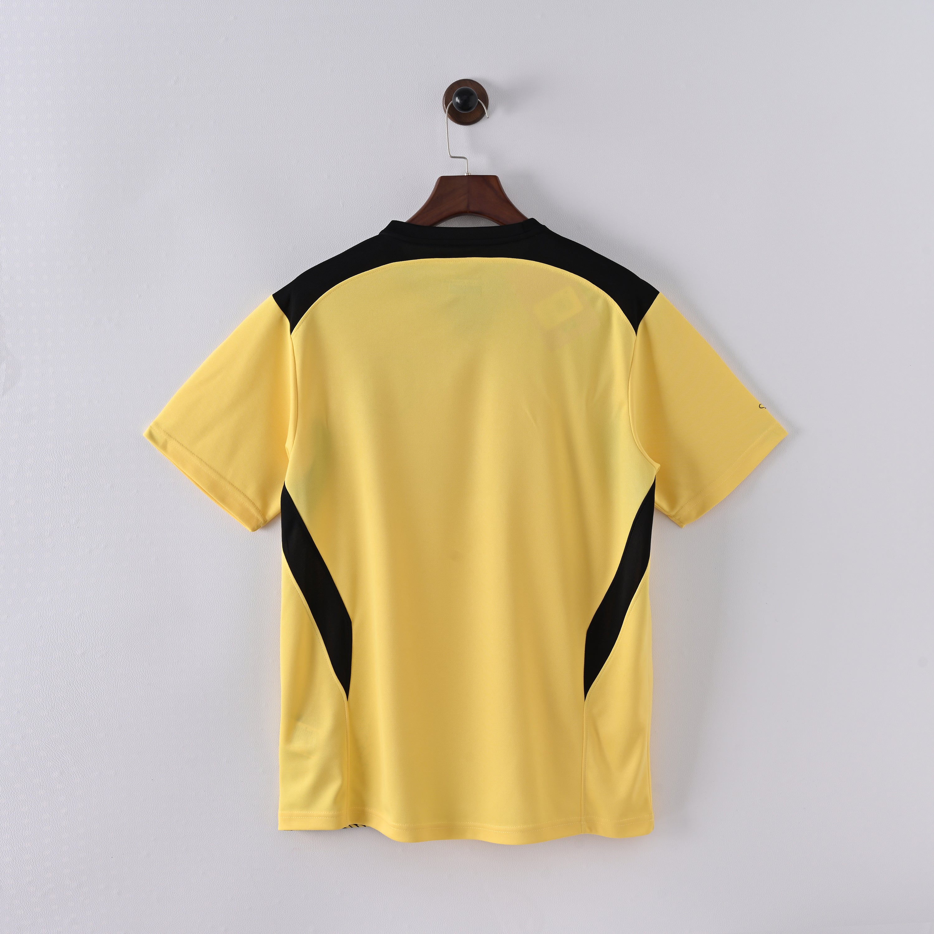 Liverpool FC 2004/06 Away - Retro