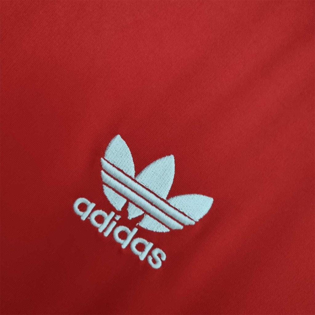 Chile 1982 Home - Retro