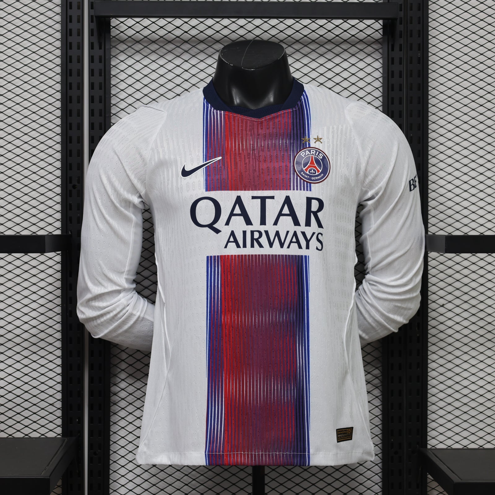 Paris Saint-Germain 2026/27 Away Long Sleeve - Player Version