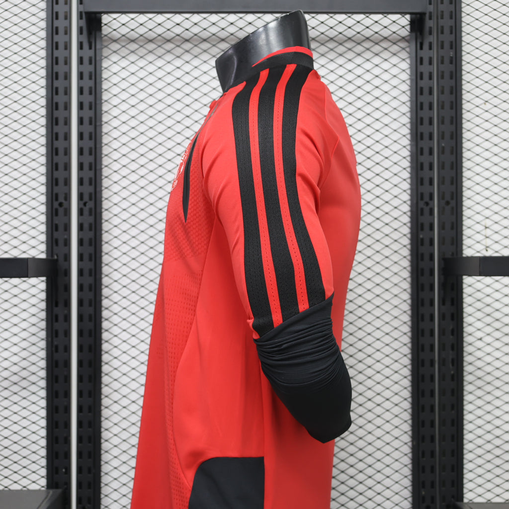 Manchester United 2026/27 Red ¼  Zip Player Version Training Top
