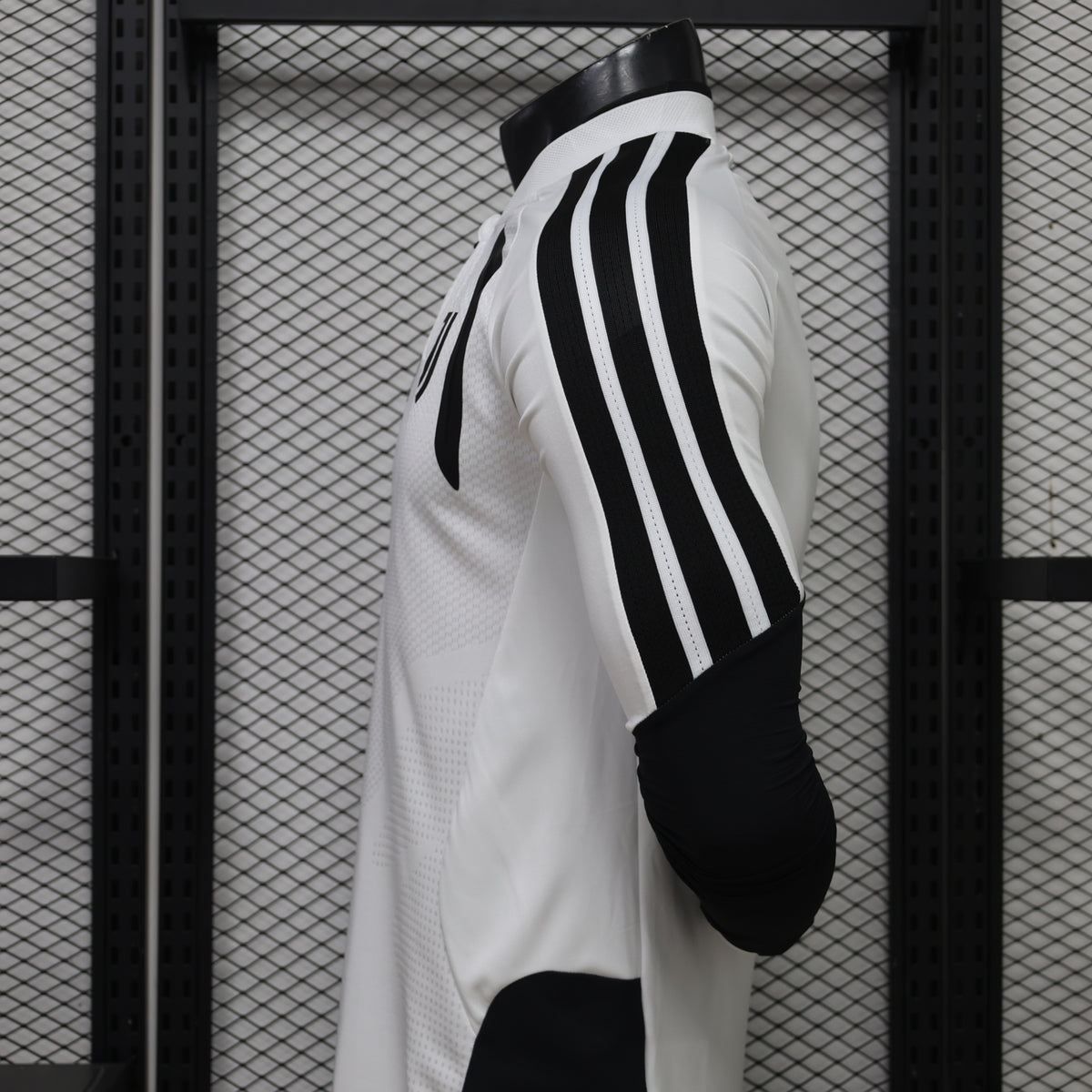 Juventus 2026/27 White ¼  Zip Player Version Training Top