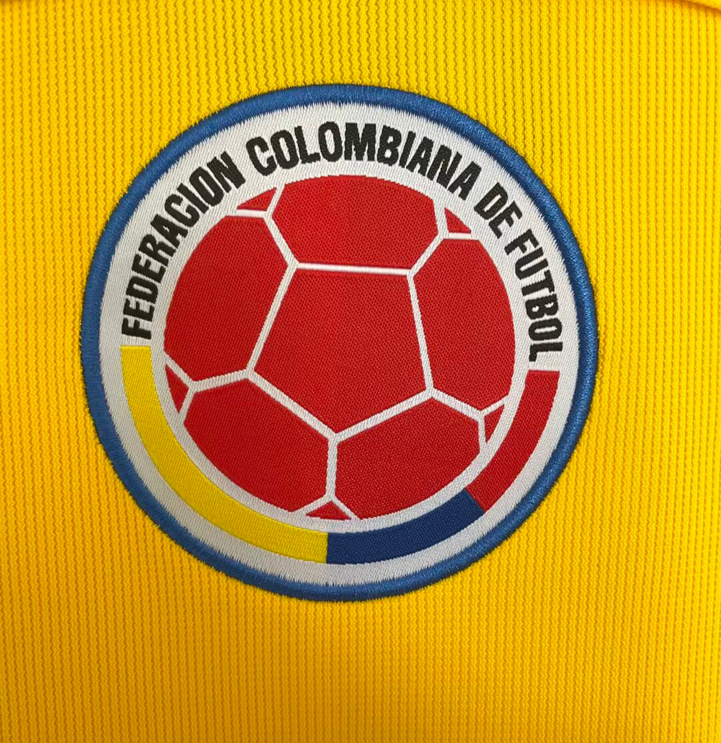 Colombia 2003 Home - Retro