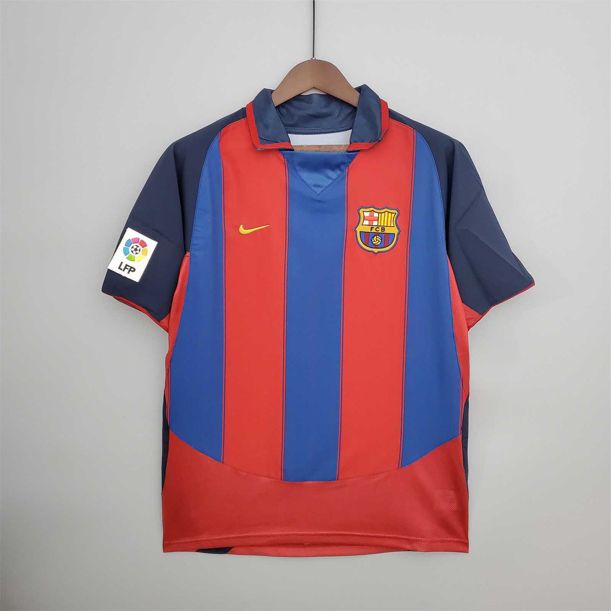 Barcelona 2003/04 Home - Retro