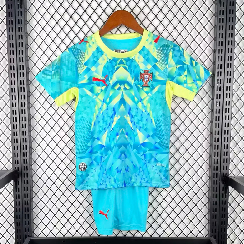 Portugal 2026 Goalkeeper - Kid Kit