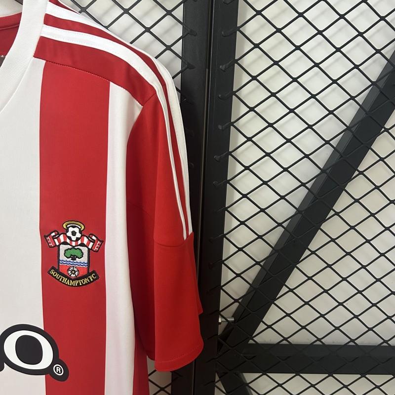 Southampton 2015/16 Home - Retro