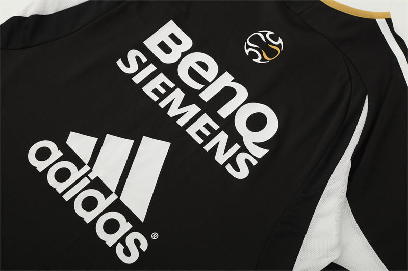 Real Madrid 2006/07 Black Retro Training Top