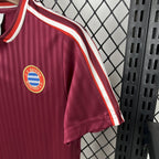 Bayern Munich 2025/26 Terrace Icons - Kid Kit Casual