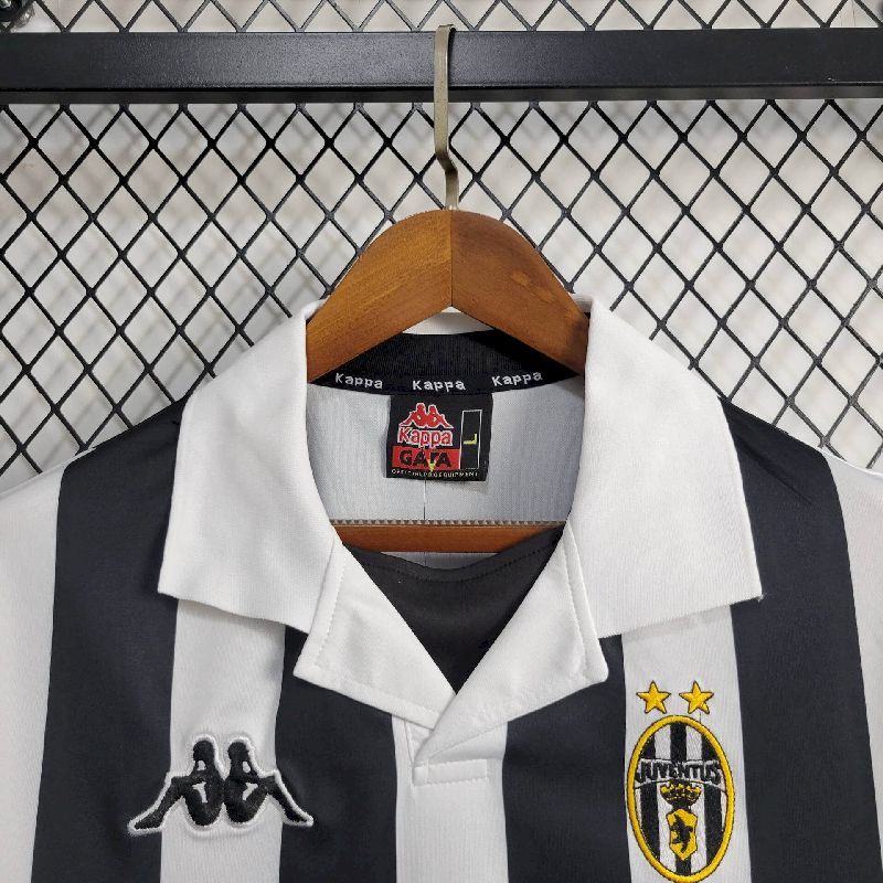 Juventus 1998/00 Home Long Sleeve - Retro
