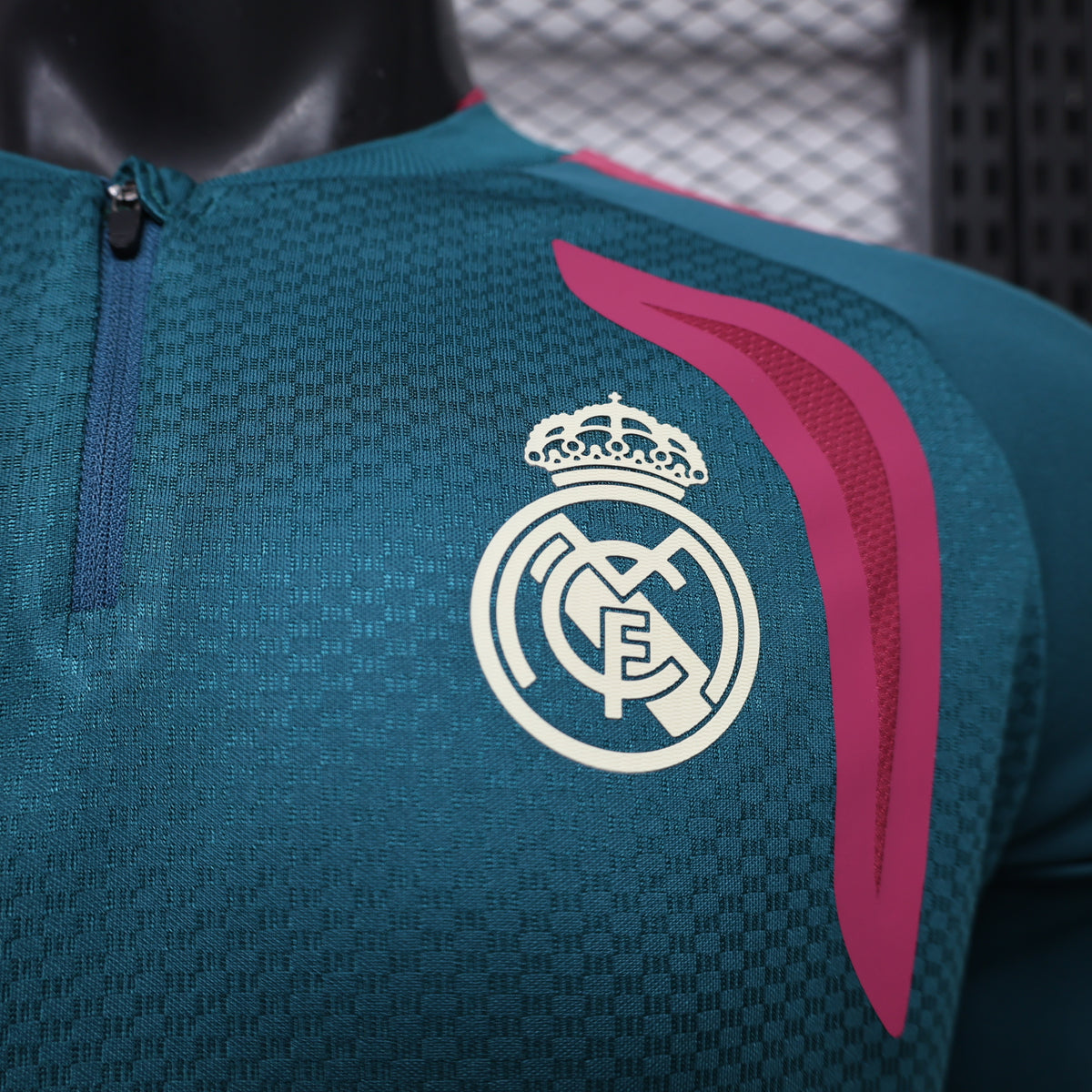 Real Madrid 2026/27 Green ¼  Zip Player Version Training Top