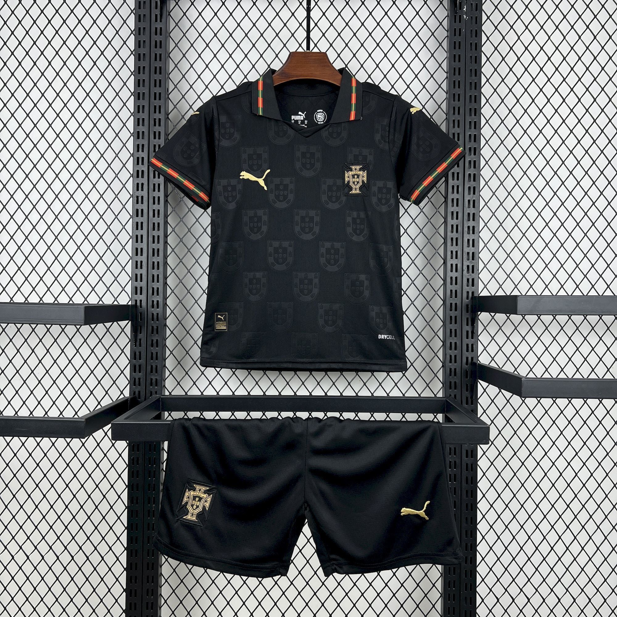 Portugal 2026 Pantera Negra - Kid Kit