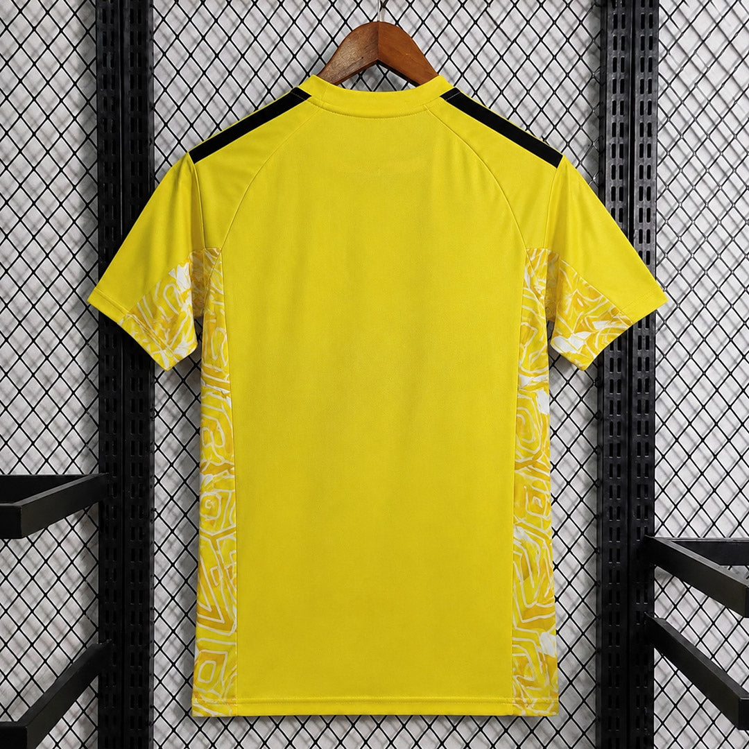 Aston Villa 2026/27 Goalkeeper Yellow - Fan Version