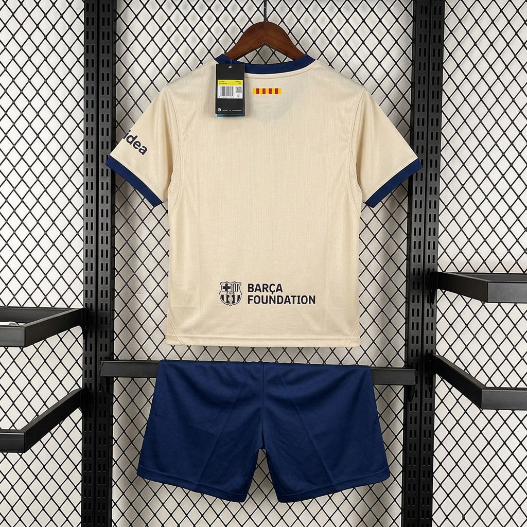 Barcelona 2026/27 Fourth - Kid Kit