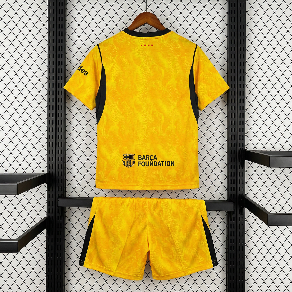 Barcelona 2026/27 Away Goalkeeper - Kid Kit