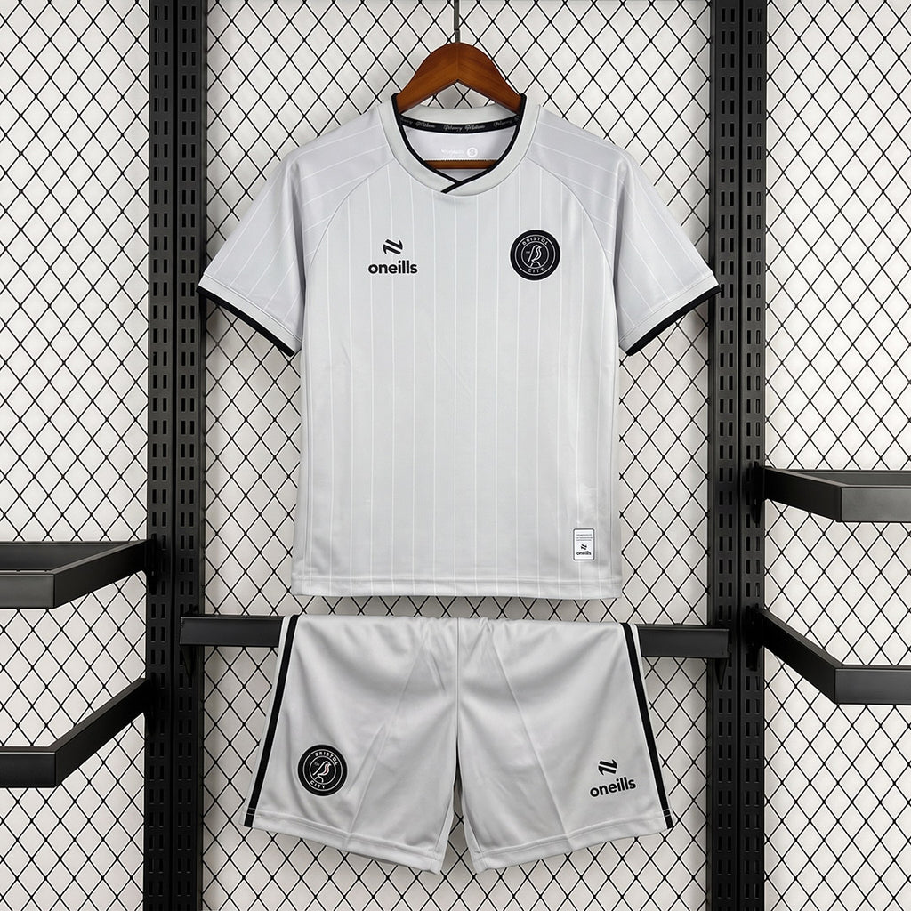 Bristol City 2026/27 Away - Kid Kit