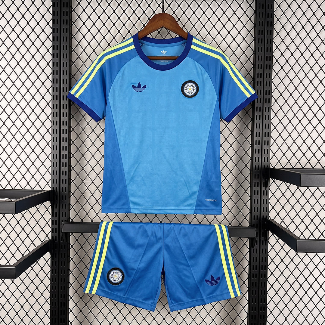 Leeds United 2026/27 Goalkeeper Blue - Kid Kit
