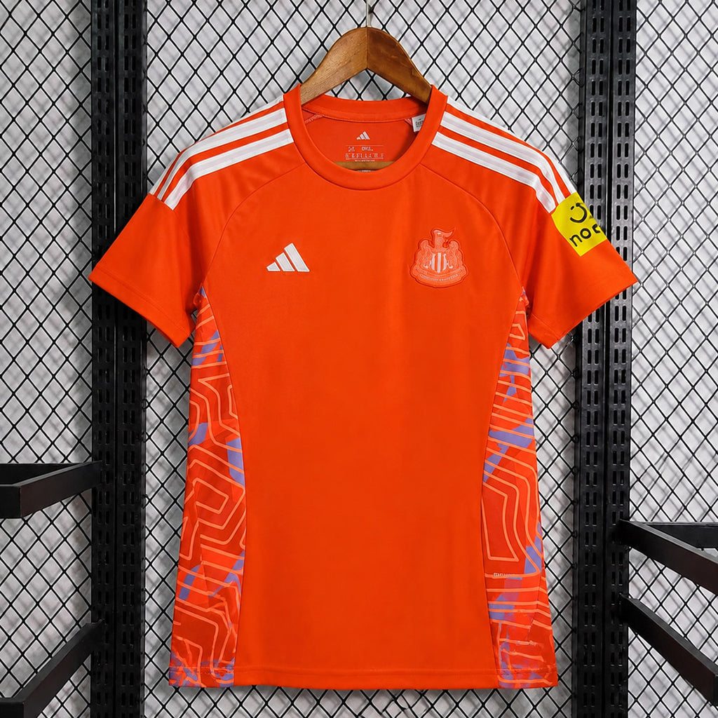 Newcastle United 2026/27 Goalkeeper Orange - Fan Version