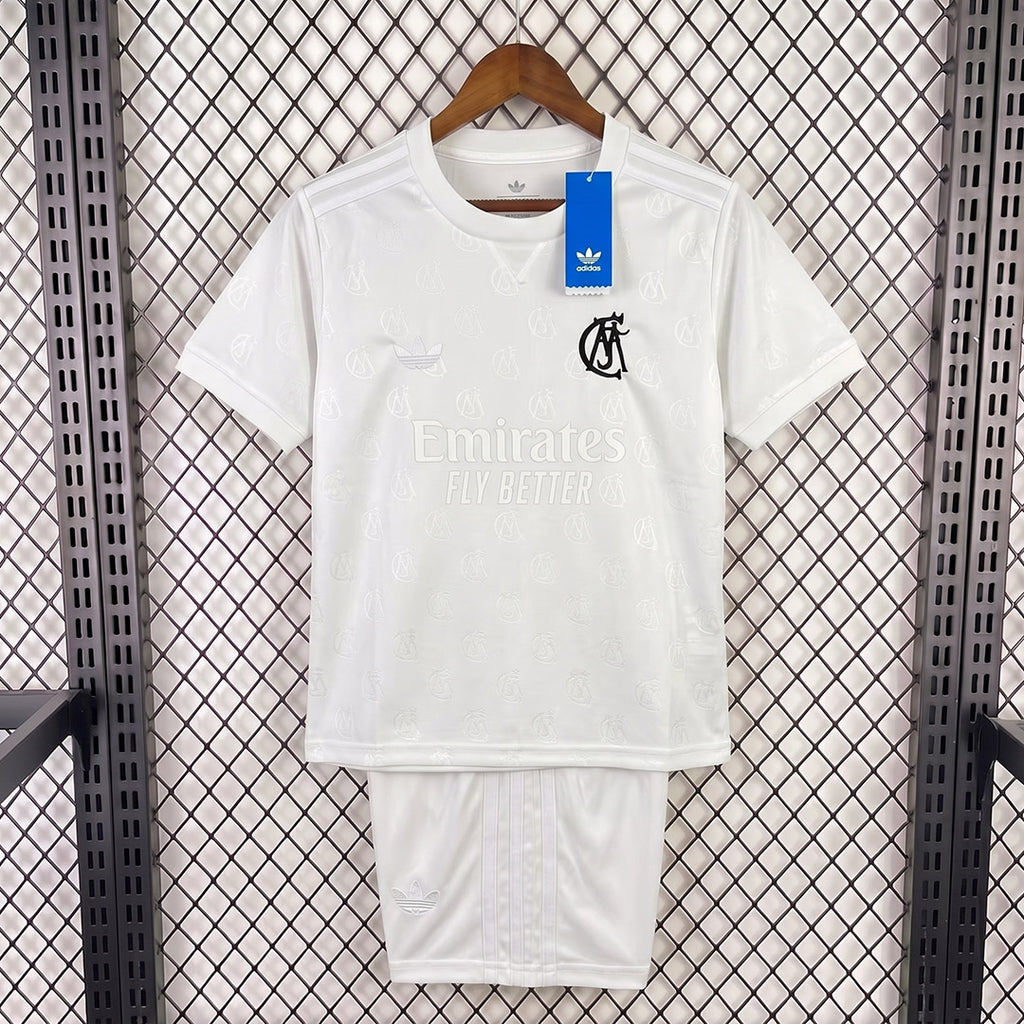 Real Madrid 2026/27 Anniversary - Kid Kit