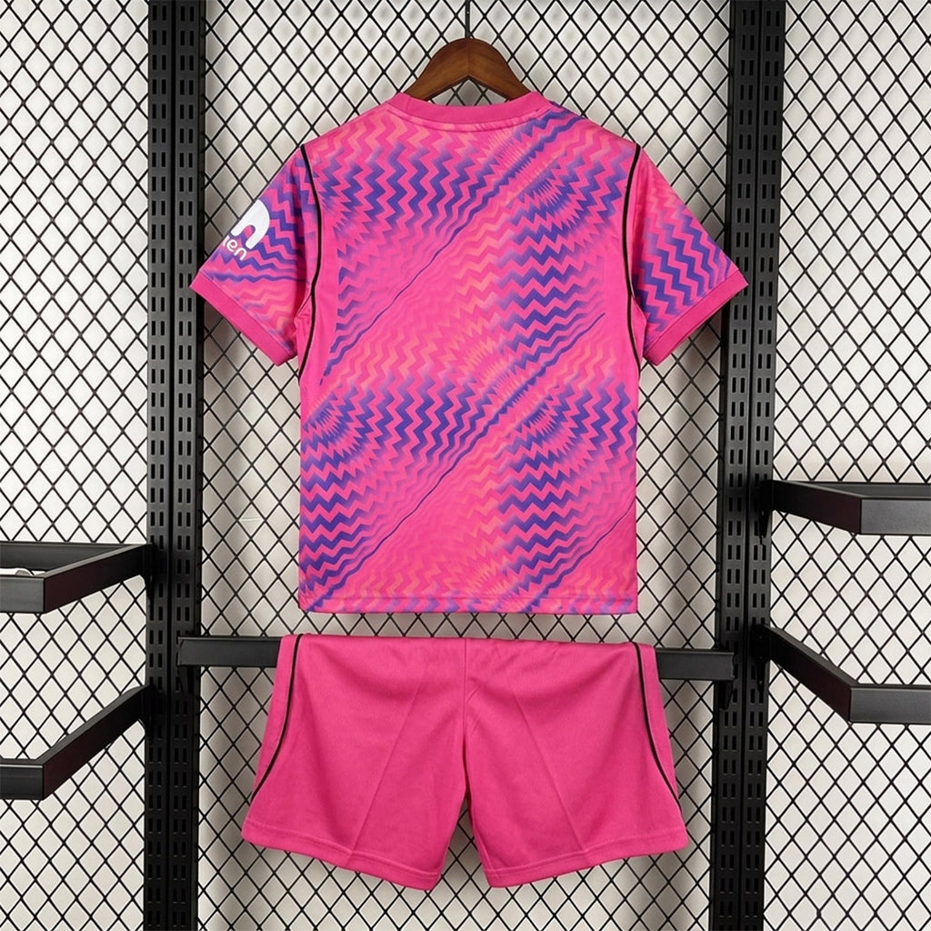 Tottenham Hotspur 2026/27 Goalkeeper Pink - Kid Kit