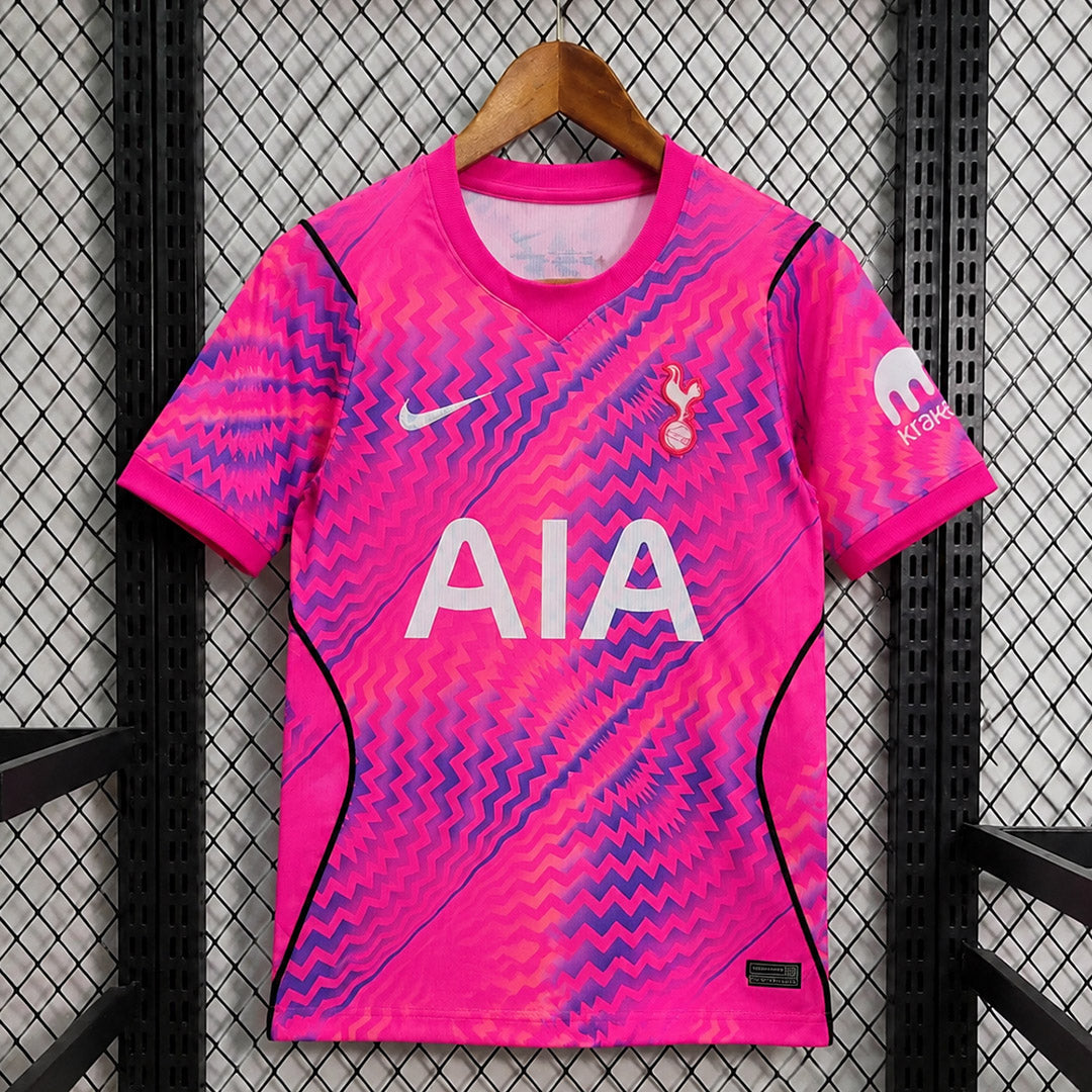 Tottenham Hotspur 2026/27 Goalkeeper Pink - Fan Version