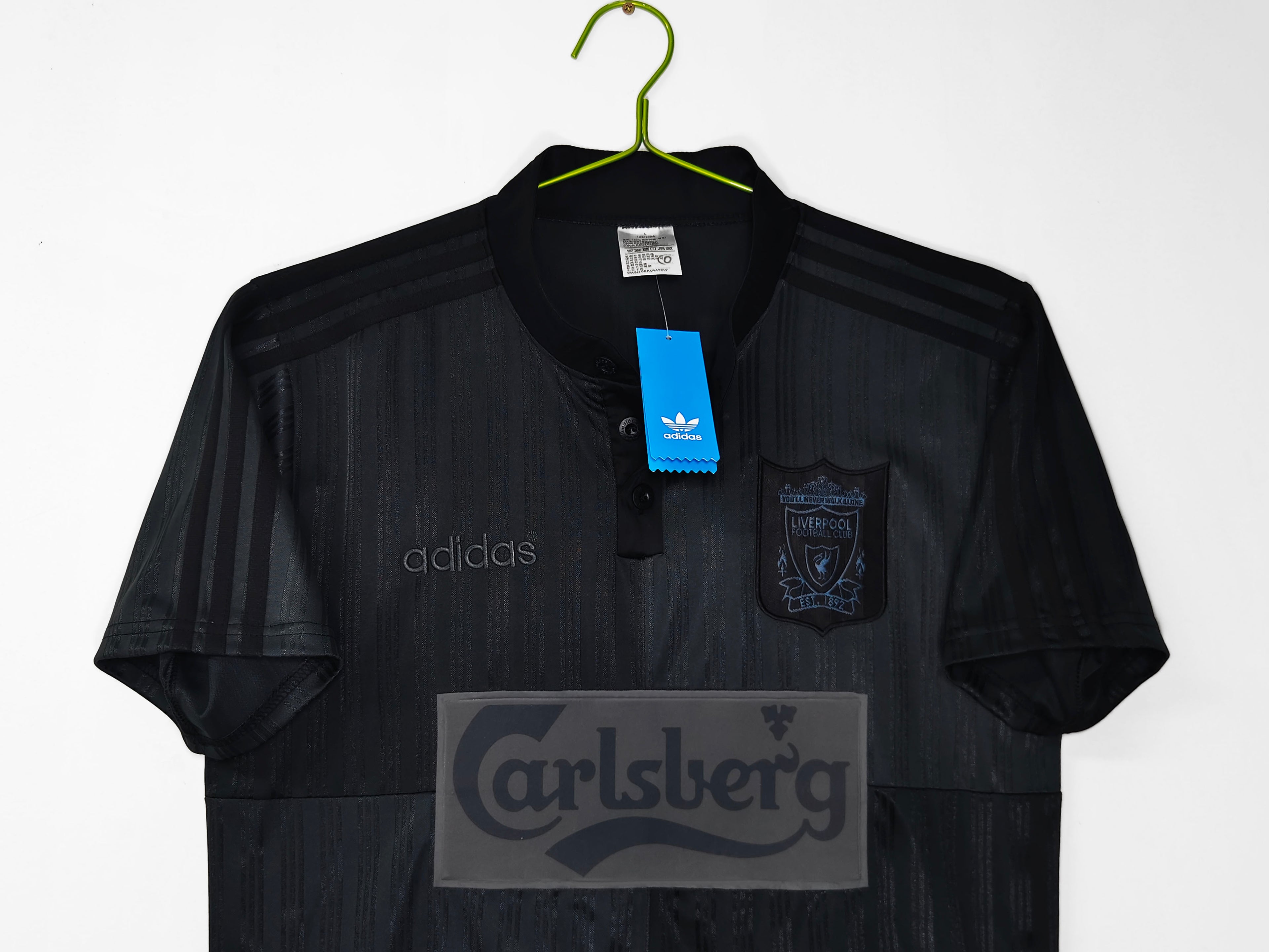 Liverpool FC 1995/96 Blackout Away - Retro