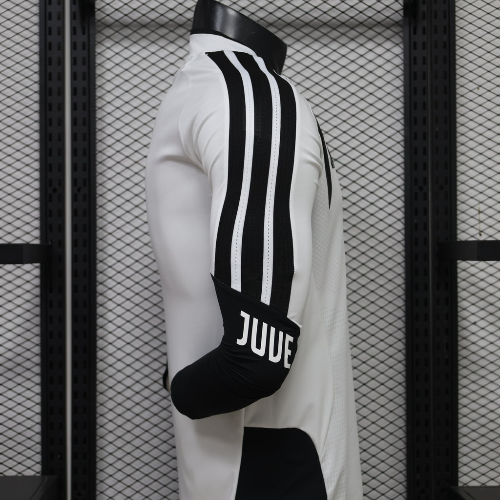 Juventus 2026/27 White ¼  Zip Player Version Training Top