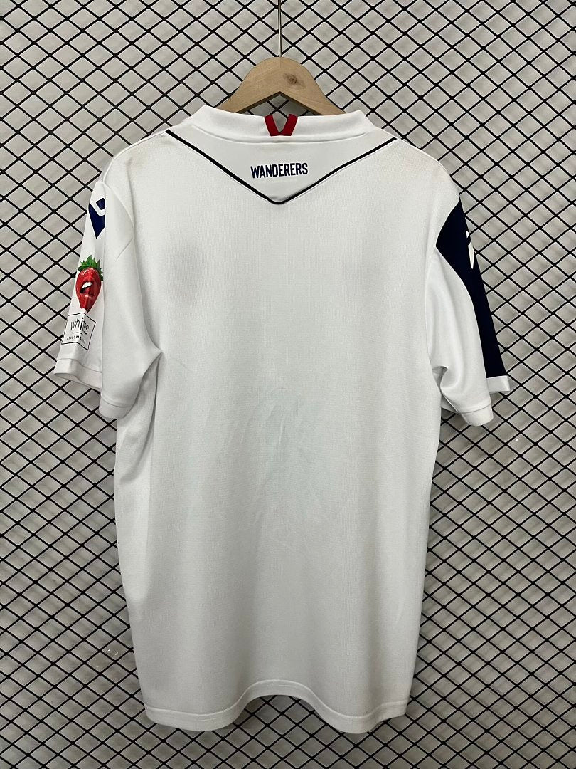 Bolton Wanderers home football shirt, white with WANDERERS print on back