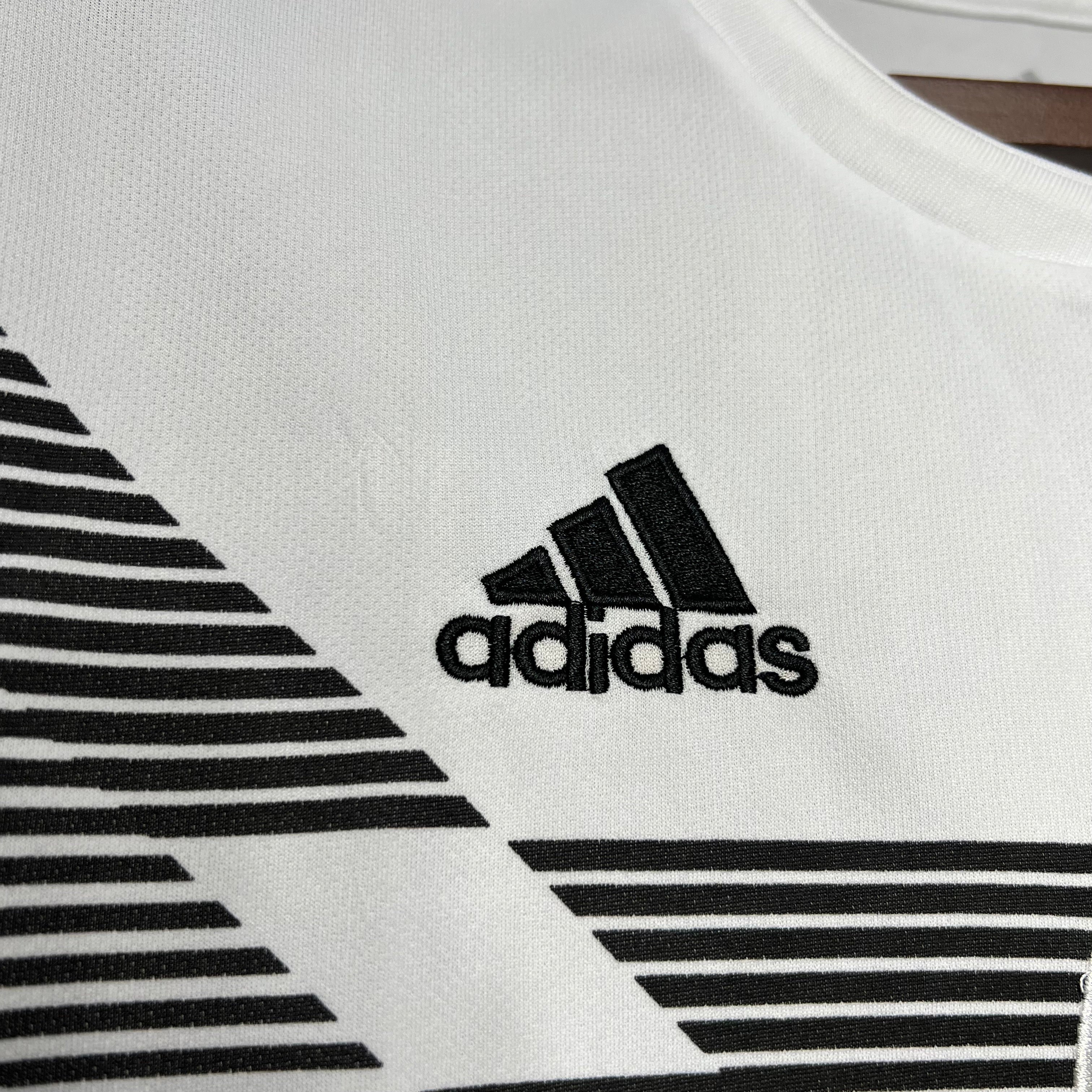 Germany 2018 Home - Retro