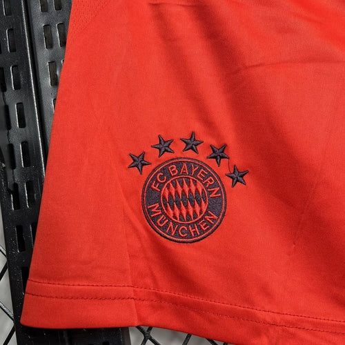 Bayern Munich red fan shorts with embroidered club crest and stars