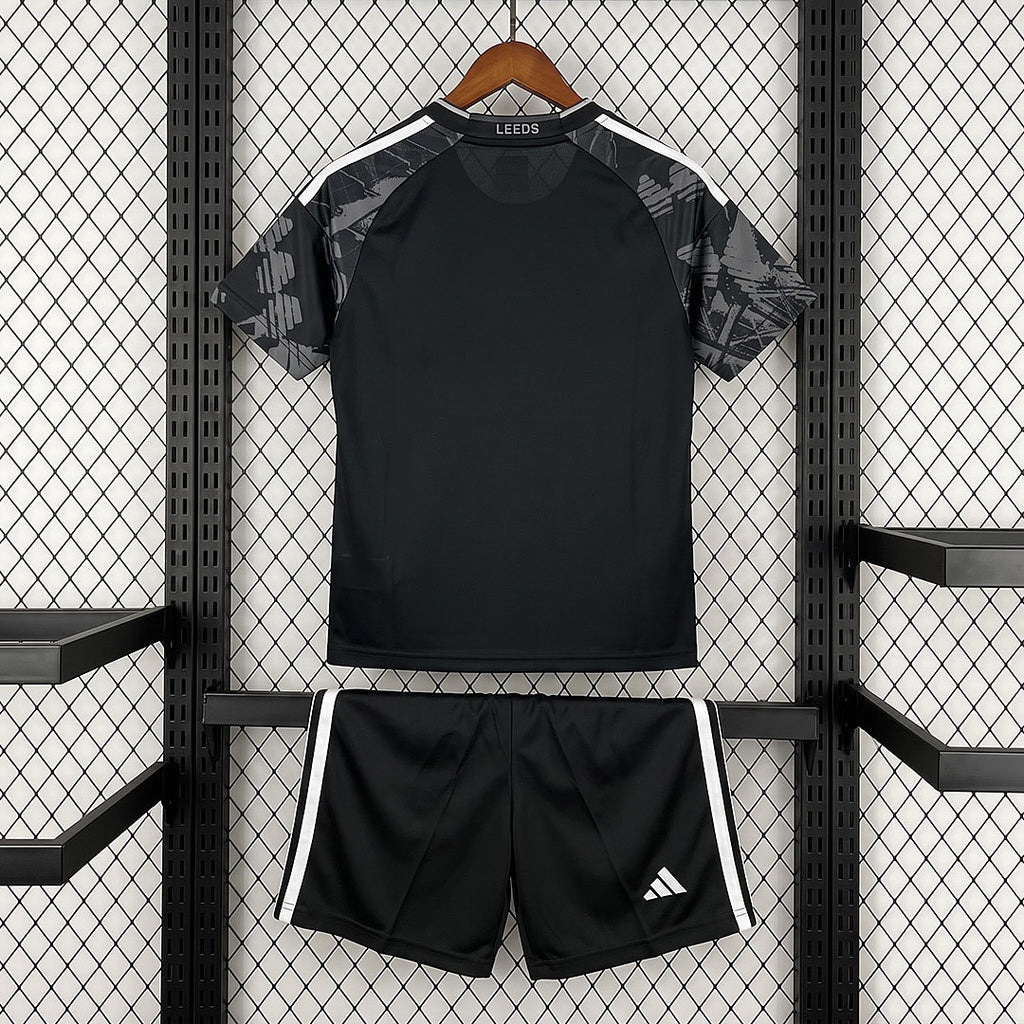 Leeds United 2026/27 Third - Kid Kit