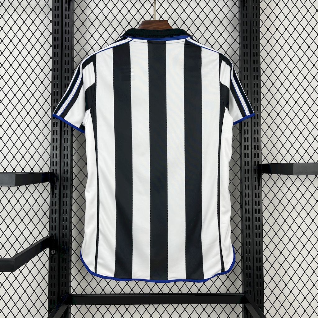 Newcastle United 1999/00 Home - Retro