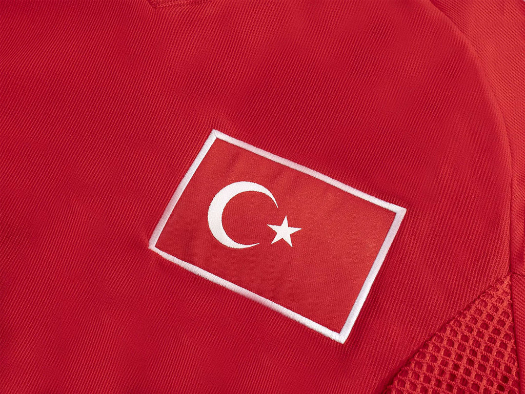 Turkey 2002 Home - Retro