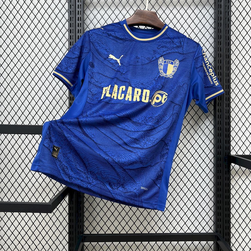 Famalicao 2025/26 Away - Fan Version