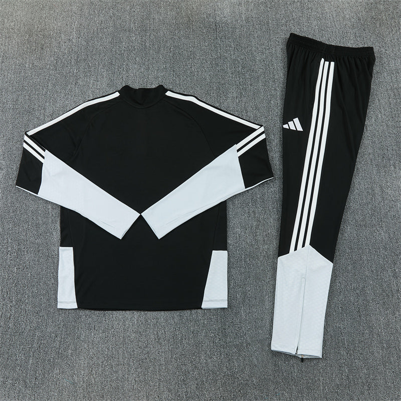 Spain 2026/27 Black ¼  Zip Training Set | Adult + Kids Sizes
