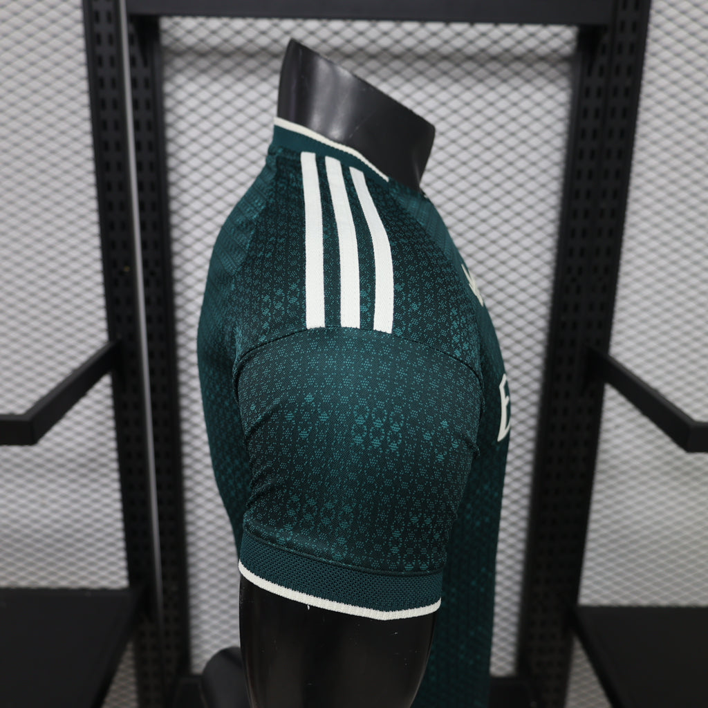 Real Madrid 2026/27 Away - Player Version football kit - view 5