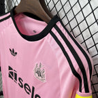 Newcastle United 2025/26 Goalkeeper - Fan Version